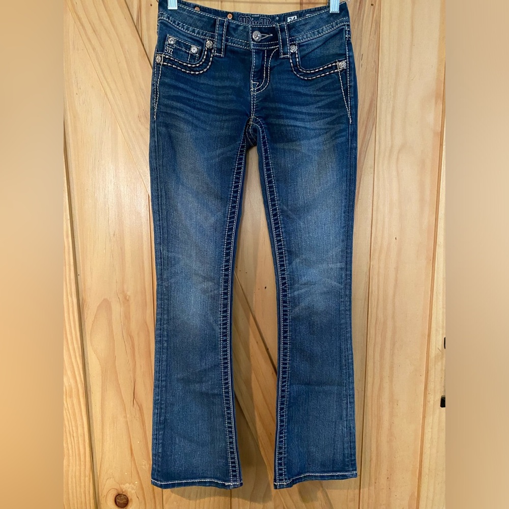 MISS ME Like NEW jeans size 25 signature boot cut